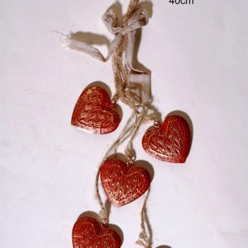 Κρεμαστές Ανάγλυφες Κόκκινες Καρδιές