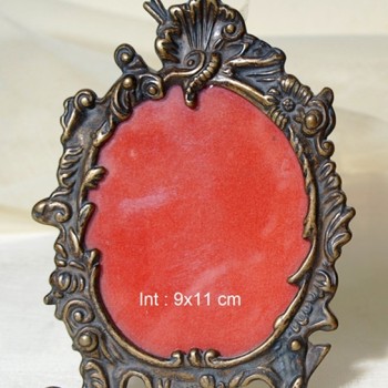 Κορνίζα Vittoria Νο3 Μπρούτζινη